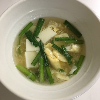 豆腐入りニラ玉スープ
